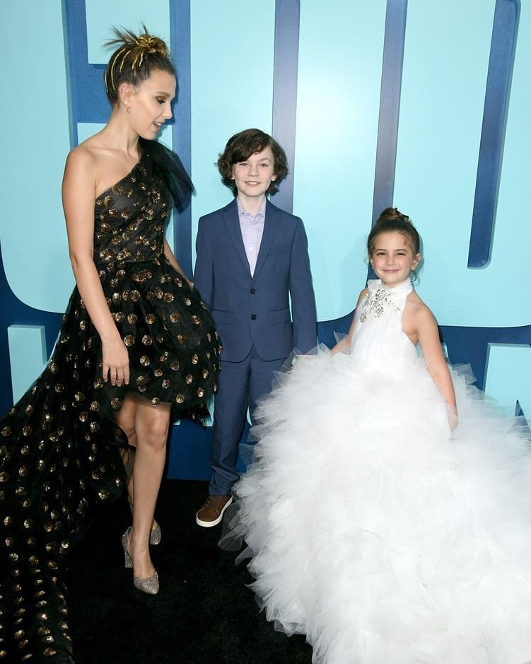 มิลลี่กับน้องเล็กซี่และน้องไทเลอร์ สองนักแสดงตัวน้อยจากภาพยนตร์เดียวกัน ที่งานพรีเมียร์ <a href="/GodzillaMovie/">Godzilla</a> ใน Hollywood Boulevard

หนังมีกำหนดฉายไทย 30 พ.ค.นี้

#GodzillaKingOfTheMonsters
#GodzillaMovie