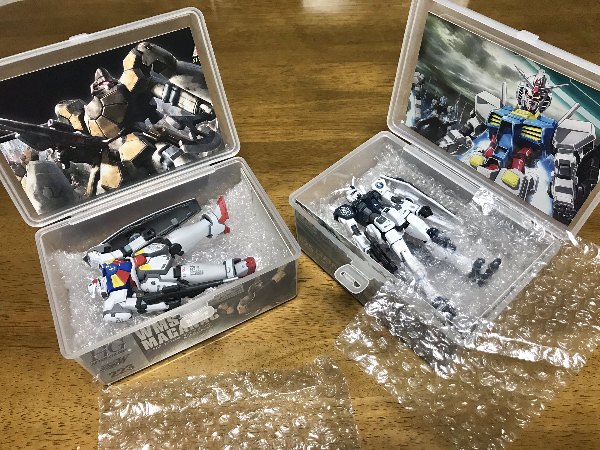 Cocota ガンプラの収納 乗ります 我らのダイソーのケース Hgと小型1 100にピッタリ 笑 ਊ T Co Avt6ebnbya Twitter