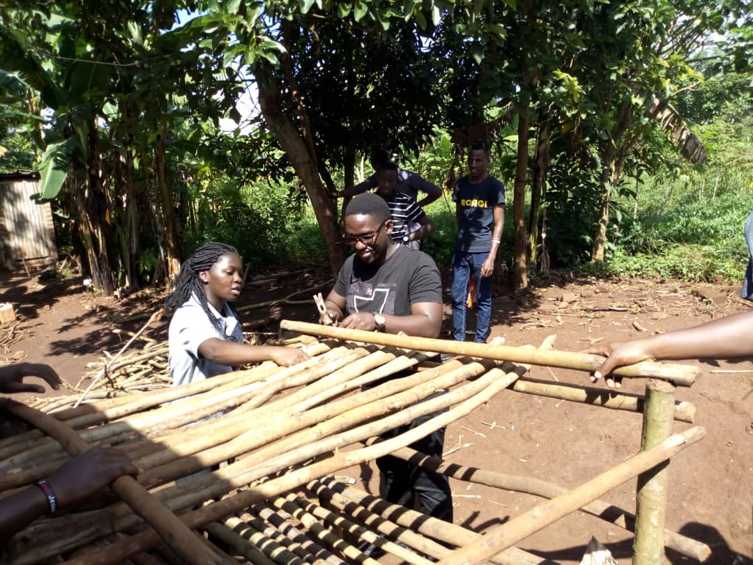 UCURotaract13's tweet photo. Among the key points for this project was to improve on the sanitation of the community and one of the ways we did this was to make and repair their utensil racks #Cheeza3 #WashProject https://t.co/e9PXWI6SQx