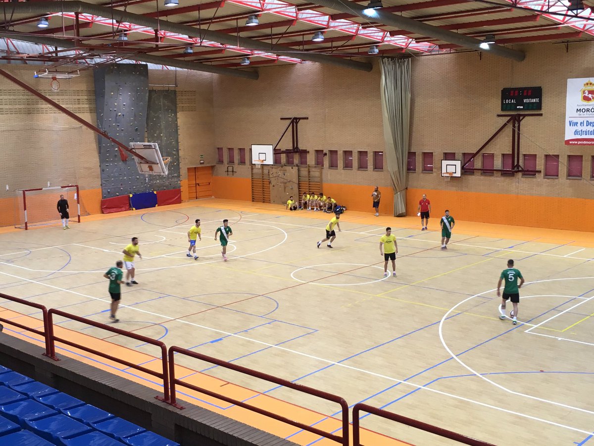 Fútbol Sala⚽️ || Enhorabuena a La Carrera 23-MComputer (serie B) y a Torpedo-Calzados Blanco (serie A), por sus respectivos títulos en la liga de Fútbol Sala “Memorial Benito Sánchez García” 🍾🎊🎉