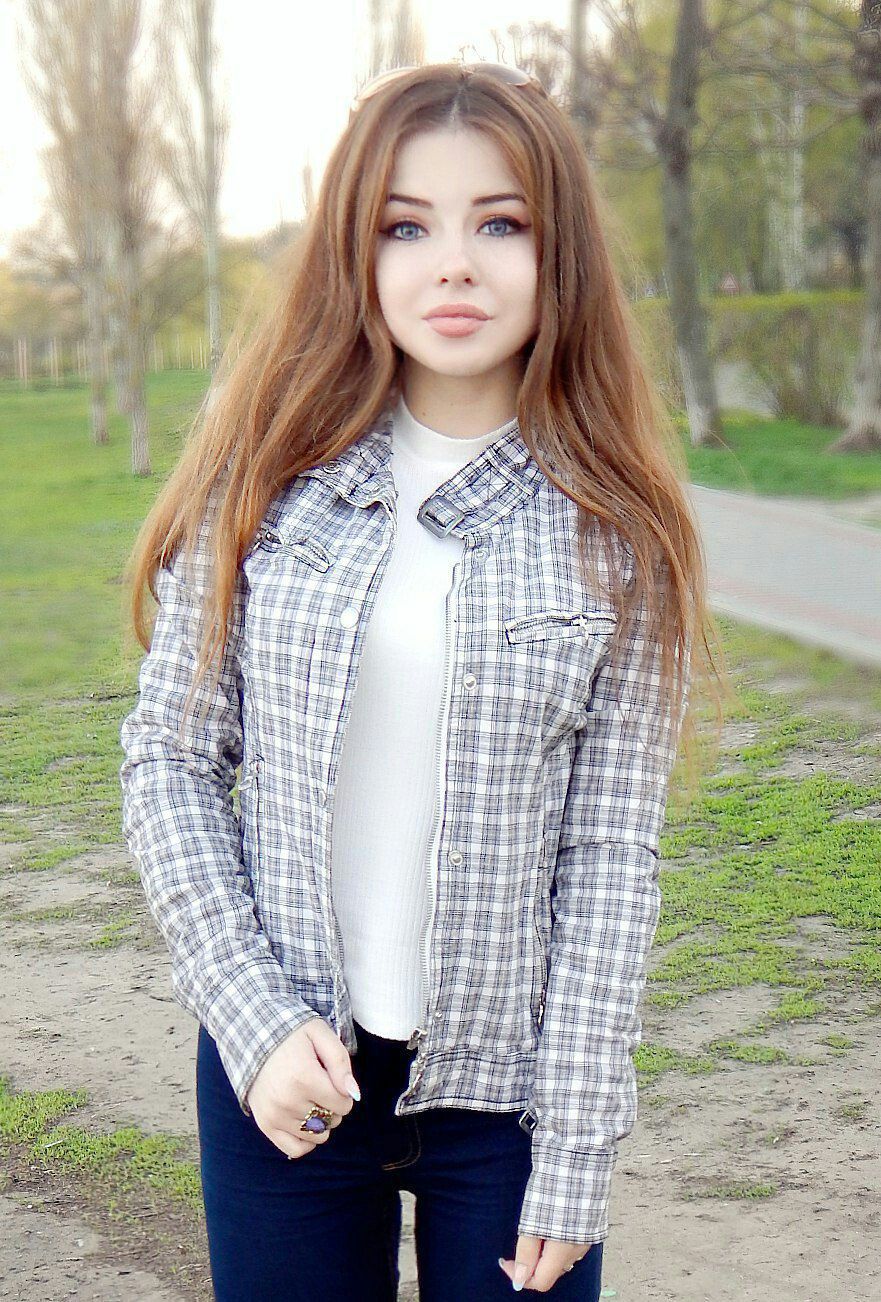 Соня Волкова