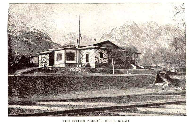 The_North_Blood's tweet photo. The British Agent's house, Gilgit. Early 1890s.
#GilgitBaltistan #GilgitAgency #SilkRoad #History @GBpak https://t.co/g7hPAQaR6O