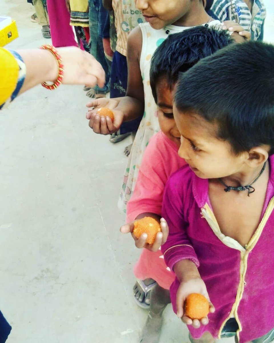 NavdharaF's tweet photo. There smile is even sweeter than the sweets. 
We are highly thankful to social worker Mamta Pandey for the distribution of sweets in our drive. #NavdharaEducationDrive 
#navdharafoundation https://t.co/2eBPjYYYFM
