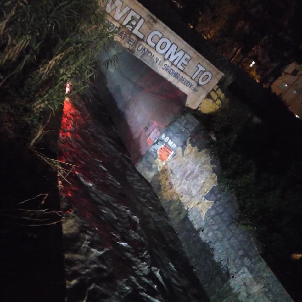 WFRising's tweet photo. Most underpasses in BLR currently flood w/ the slightest rain. Good drainage system is essential. 

Doddanekundi &amp; Channasandra Underpass in the pics. 

We cannot have this in #KundalahalliGate as it is a gateway to the whole area. Drains must be completed as part of the project. https://t.co/4aj97B9eV2