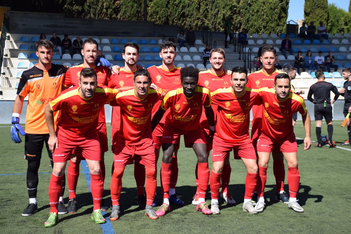 UD_MARACENA's tweet photo. 33ª Jornada, División de Honor Senior.  

@AtcoMonachil 1 - 2  @UD_MARACENA 🔵🔵⚪

📸
Once Inicial del @UD_MARACENA https://t.co/ioSQ0U4n1r