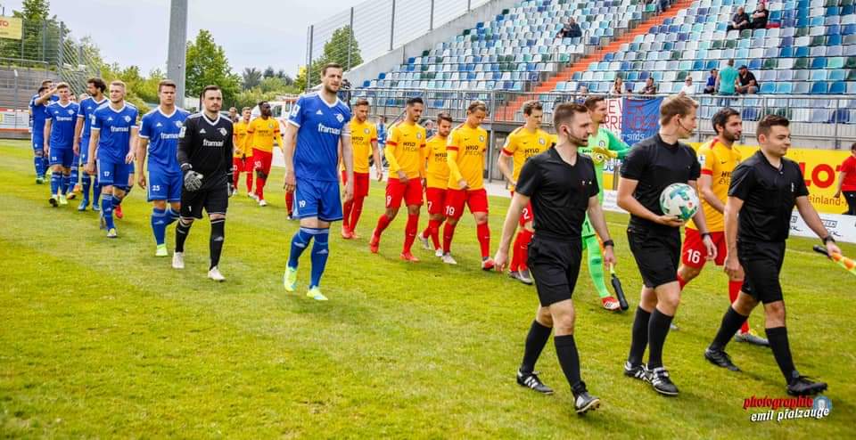 RLSWInfo's tweet photo. +++Bildergalerie+++
@fkpirmasens - @SV07Elversberg 1:3
⚽️ Torschützen:
0:1 #Tekerci 23‘
0:2 #Kohler 29‘
1:2 #Ludy 57‘
1:2 #Perstaller 71‘
👥 689
🏟 Framas Stadion Pirmasens
📸 https://t.co/MeFbGSwXyz
#RLSW #Regionalliga #FKPSVE #FKP #SVE #Pirmasens #Elversberg https://t.co/QcFItReGtz