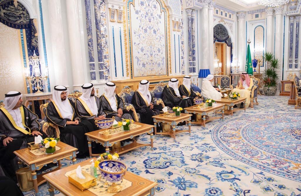 Zayed417's tweet image. استقبل #خادم_الحرمين_الشريفين  معالي الشيخ عبدالله بن بية رئيس #مجلس_الإمارات_للإفتاء وعدد من أعضاء المجلس.