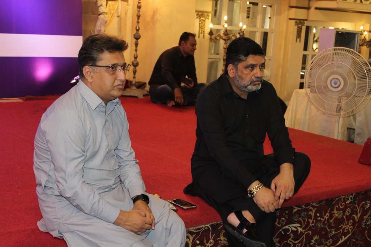 MQMPUpdates's tweet photo. صدر پاک سرزمین پارٹی انیس قائم خانی اور دیگر مرکزی رہنماء افطار ڈنر کے پروگرام میں پہنچ گئے اور انتظامات کا جائزہ لیا

#PSPIftarDinner https://t.co/Z1EJ6TgRxb