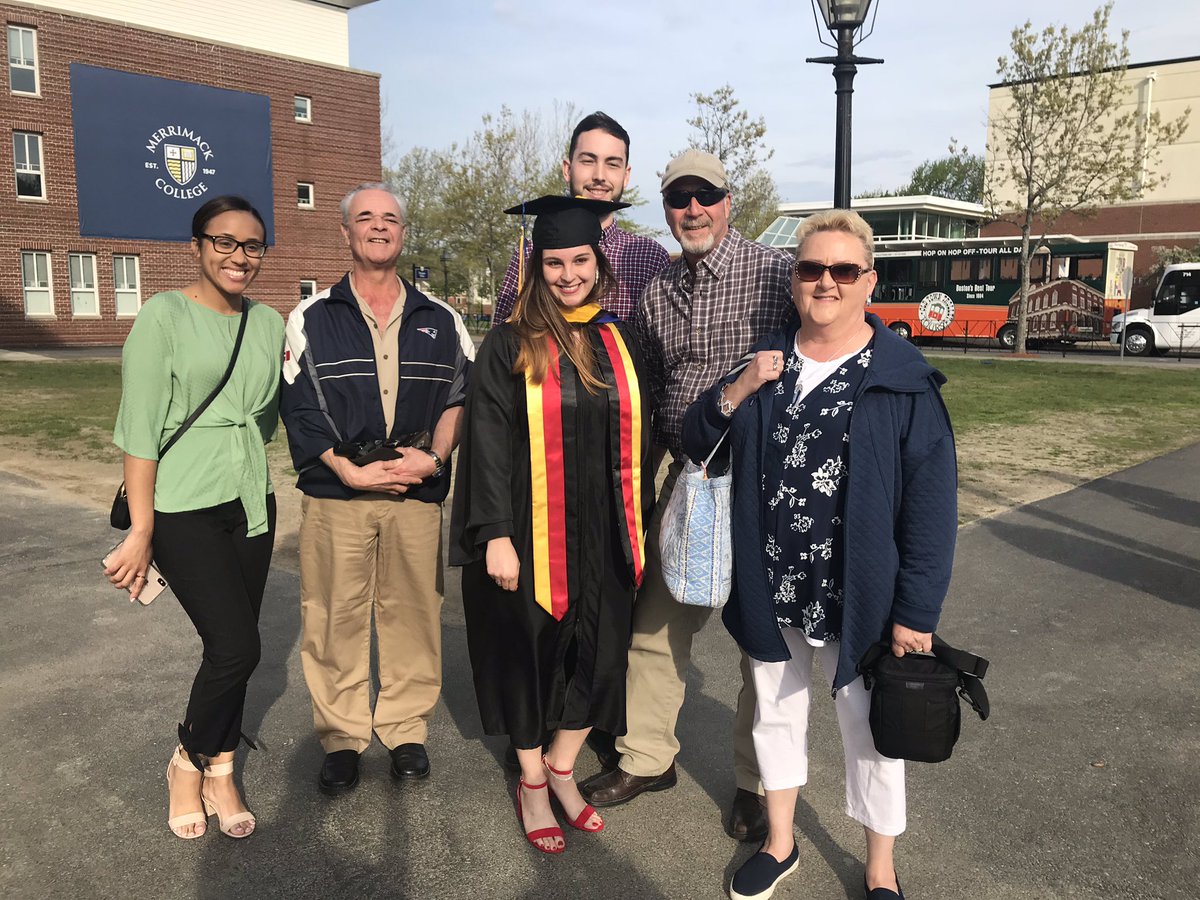 Merrimack's tweet photo. Our graduates and their families are arriving on campus for commencement! 🎓 #MackGrad https://t.co/700mvQ6tw4