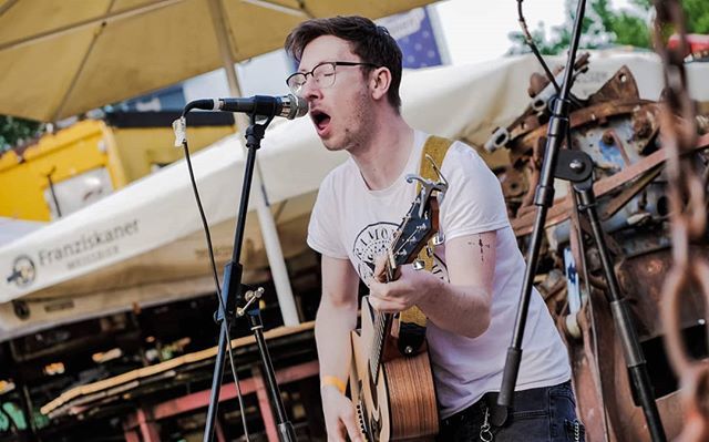 Had the best time at <a href="/reasontorock/">ReasonToRock Festival Cologne</a> festival. The entire crew smashed it. Thanks so much for having me. Antwerp tonight for a house show. Get in touch with for the address

Photo: @fishouttawaterfilms

#armsandhearts #acousticpunk #diytouring #mixtapesain… bit.ly/2Qdk6q6