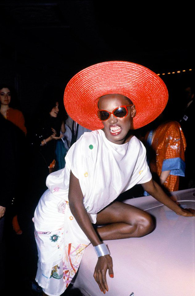 Happy Birthday Grace Jones. That\s how it\s done. Long may she reign. 