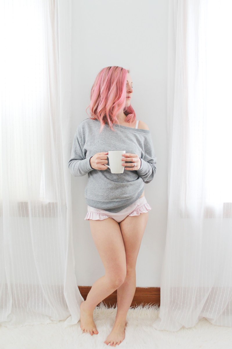 OhhhLulu's tweet photo. Long weekend vibes.
Comfy sweater, pretty lingerie, and lots of coffee.

Shown Here are the Jane Panties sewn in Silk Charmeuse. My favourite!

#janepanties #ohhhlulupatterns #happylongweekend #cozystyle #comfy #pinkhair #lingeriesewing https://t.co/53fnrhQtN3