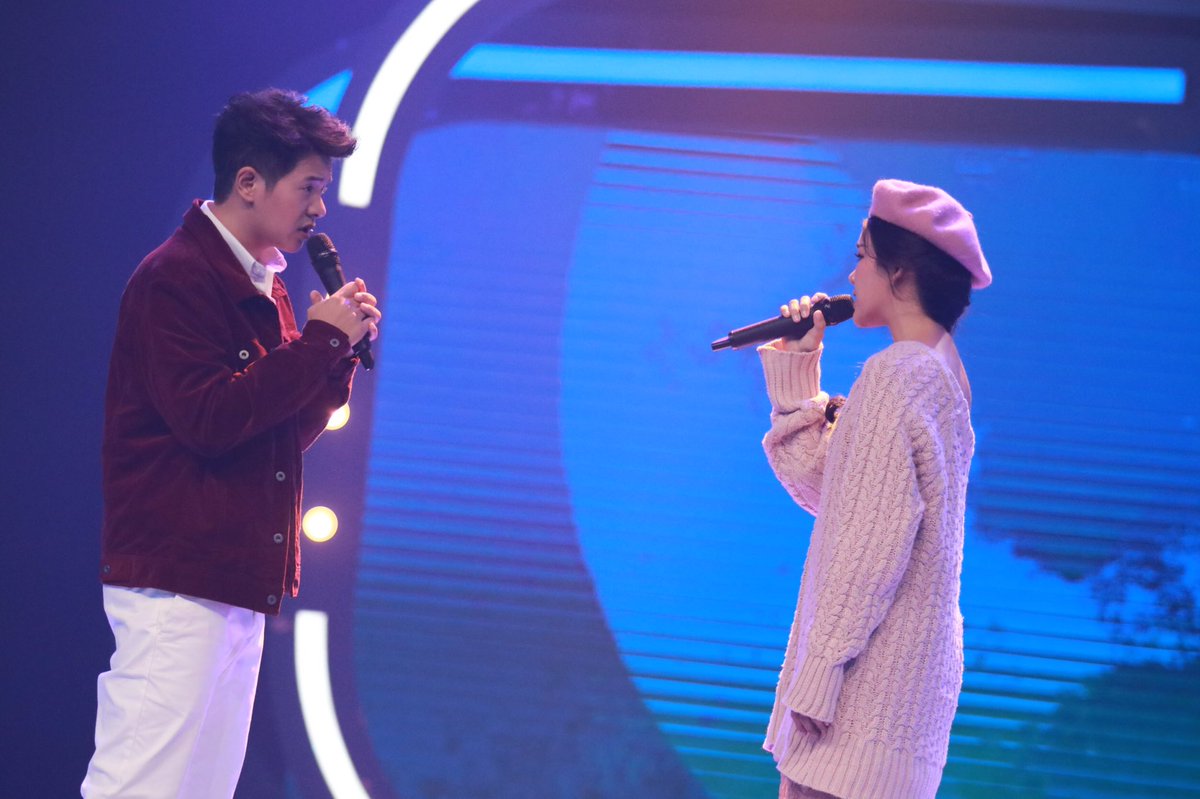 onehdthailand's tweet photo. โชว์นี้ดีมากกกกก ❤️❤️ #teamsingerice #theduetร้องล่าคู่ https://t.co/K2gYKLKANg