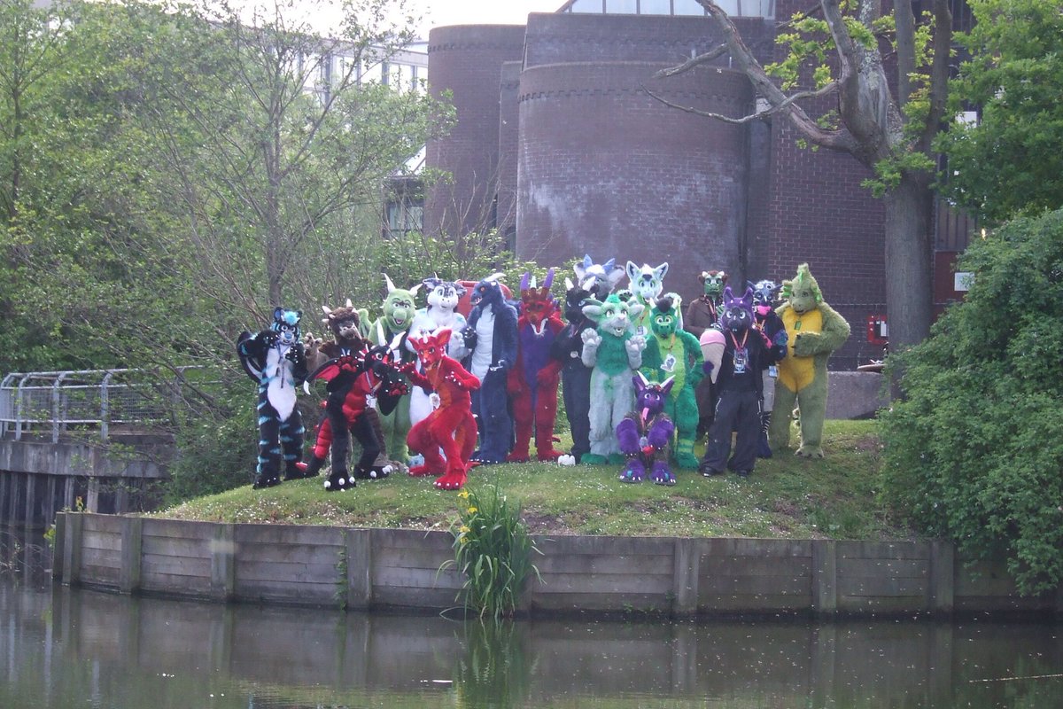 DonDrakore's tweet photo. Dug around some old folders I had online and found a few from the dragon photoshoot at #CFz2016 hope everyone going has a lovely time this year. ^.=.^ https://t.co/dSu2qh1vPR