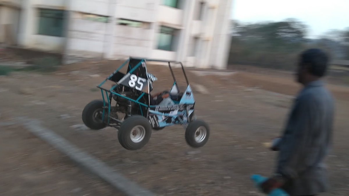 ArtemisRacingIN's tweet photo. Who said car's dont fly!!!
Here's few stills of Hela flying!!
#loveisintheair
#ARI
#knowingisnotenough
#go_artemis https://t.co/M3dqYthqRo
