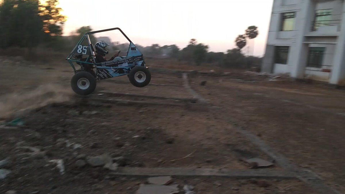 ArtemisRacingIN's tweet photo. Who said car's dont fly!!!
Here's few stills of Hela flying!!
#loveisintheair
#ARI
#knowingisnotenough
#go_artemis https://t.co/M3dqYthqRo