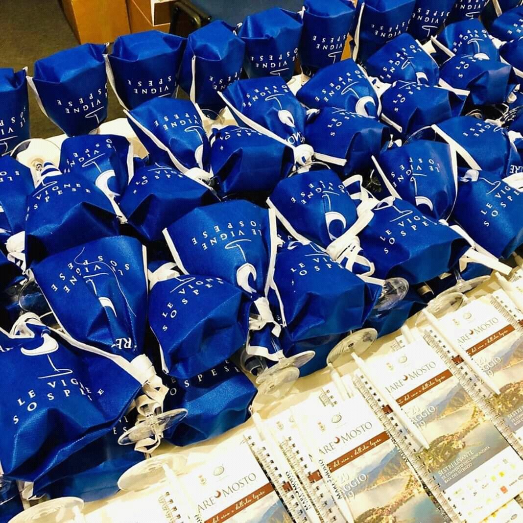 CCIAARIVLIG's tweet photo. 19 -20 maggio @COM_SESTRILEV #sestrilevante
#maremosto #maremosto2019
#Vino 70 viticoltori liguri
#enotecaregionaleliguria
#Olioligure @oliodop
@LiguriaOnLine @ais_liguria
@MaiStefano
https://t.co/je2WuPKn1Q
#baiadelsilenzio https://t.co/goffK2P3OL