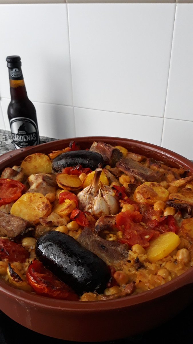 Entre_ollas's tweet photo. Arroz a forn #quecomemoshoy https://t.co/1ffjTxVxg9