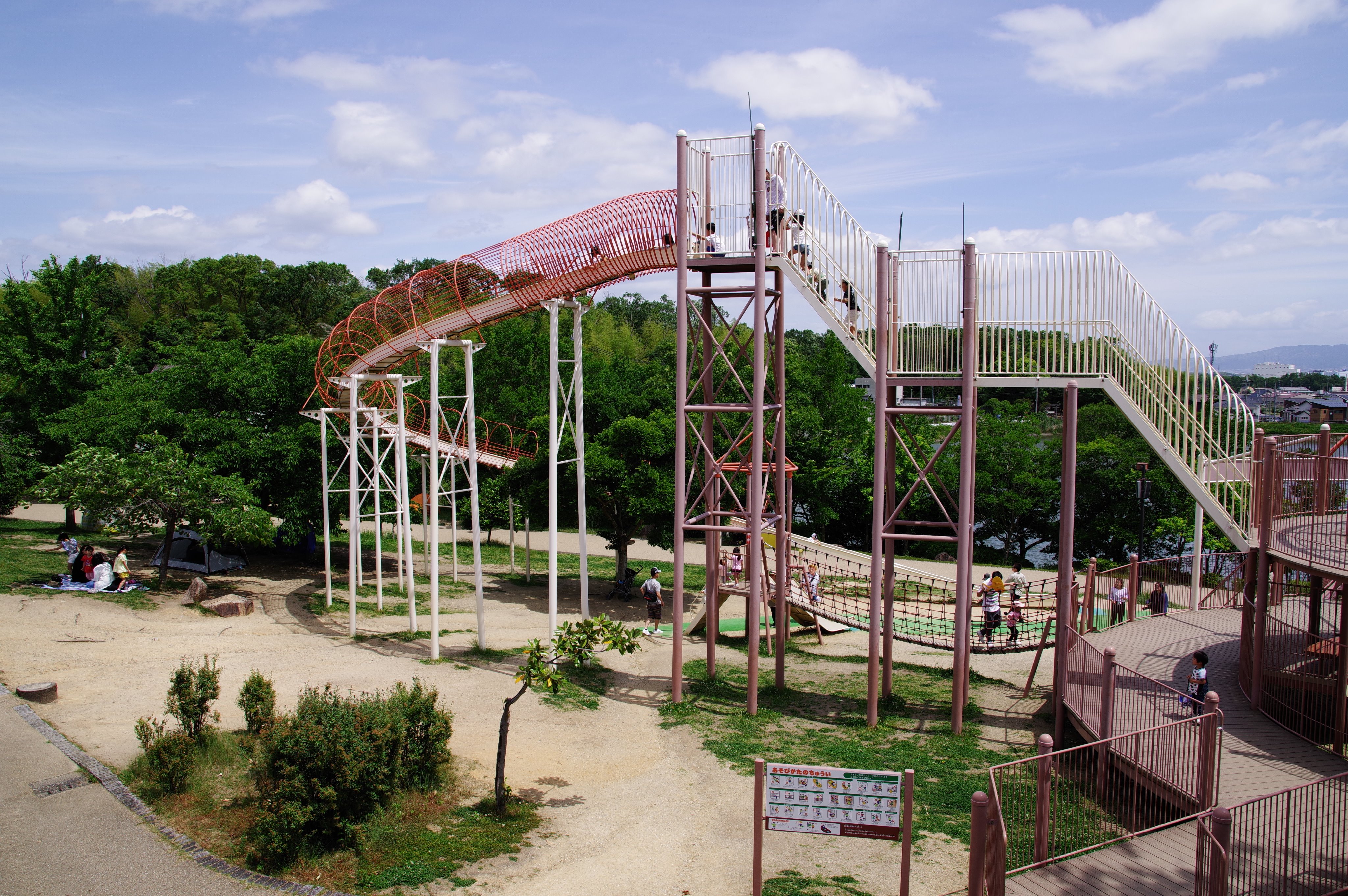 達磨 Kマウント機材入れ替え中 Na Twitteru 奈良県営馬見丘陵公園 大型遊具の広場 Pentax Kp Amp Sigma 17 70mm F2 8 4 Dc Macro Hsm W B Cte カスタムイメージ リバーサルフィルムで撮影 Pentaxkp Sigma 馬見丘陵公園 T Co Boqjaf4dmu Twitter