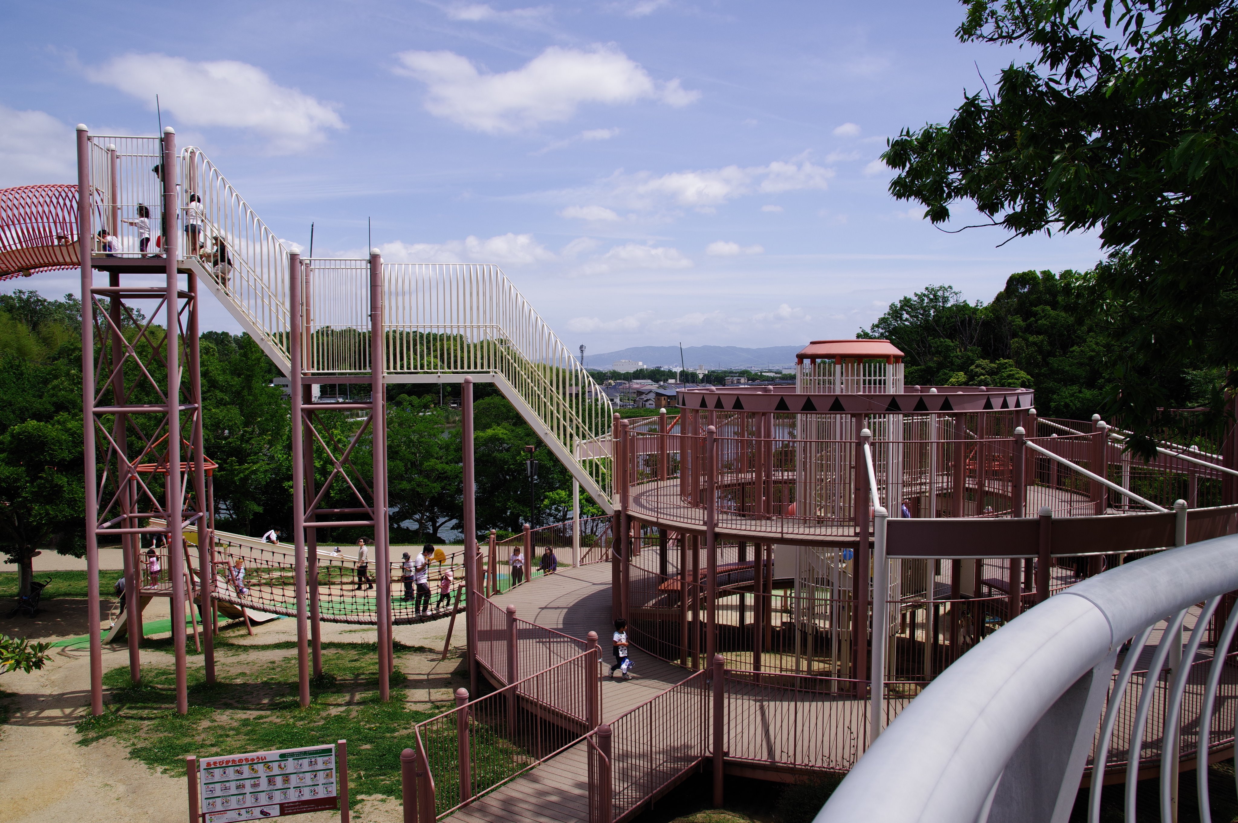 達磨 Kマウント機材入れ替え中 Na Twitteru 奈良県営馬見丘陵公園 大型遊具の広場 Pentax Kp Amp Sigma 17 70mm F2 8 4 Dc Macro Hsm W B Cte カスタムイメージ リバーサルフィルムで撮影 Pentaxkp Sigma 馬見丘陵公園 T Co Boqjaf4dmu Twitter