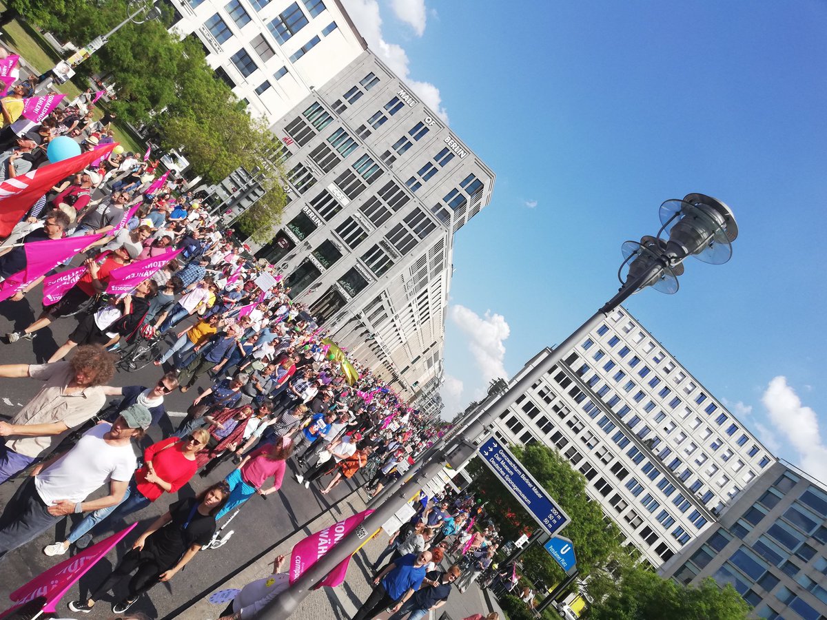 Wir sind nun am Potsdamer Platz. Kommt vorbei #1EuropaFürAlle #deineStimmegegenNationalismus #19May