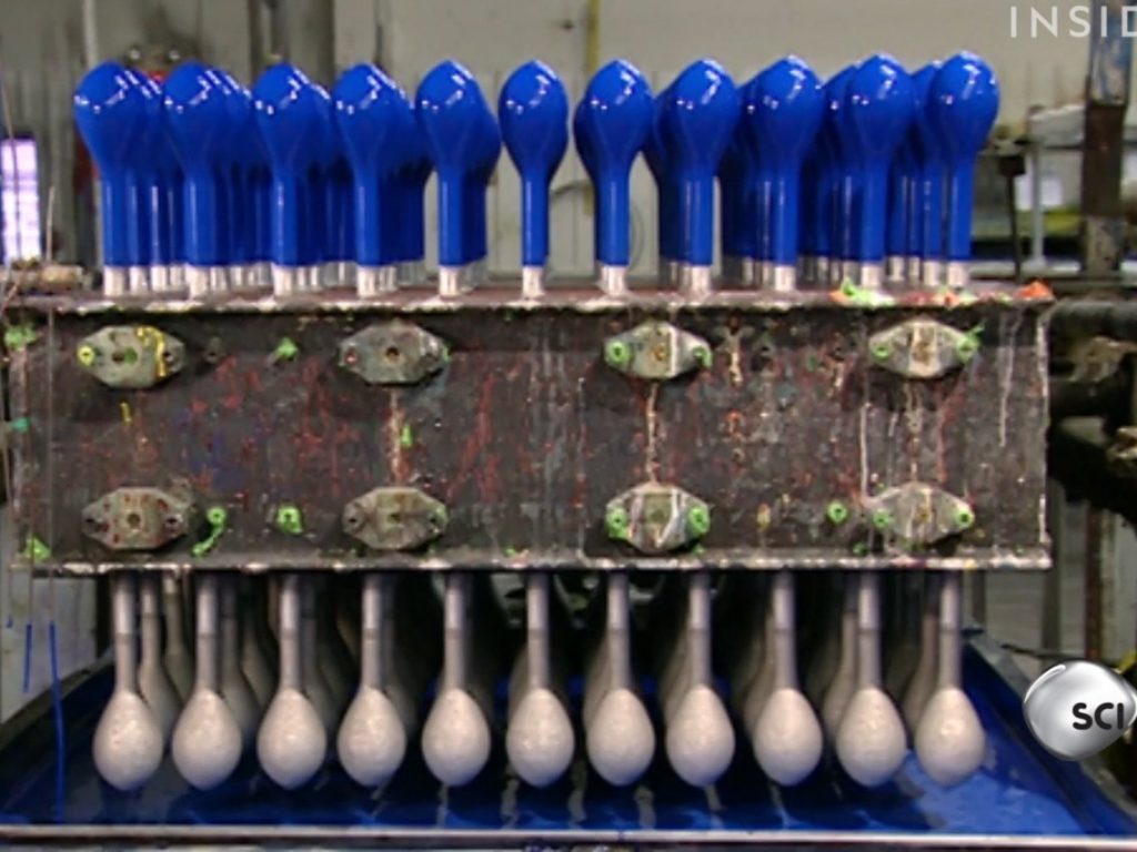 Have you ever wondered where balloons come from? Take a read of our latest blog to find out. vipballoons.co.uk/where-do-our-b…