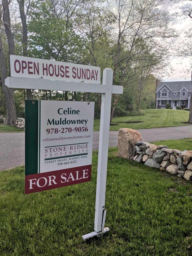 CelineMuldowney's tweet photo. #NewListing #OpenHouse #FirstShowing
Join me today 11AM - 1PM 
at 253 High Road, Newbury 

List price: $795,000 
MLS #72500456
Bedrooms: 4, Bathrooms: 3,  Sq. Ft.: 3,132  

Full listing: https://t.co/dQ4O0oKIeS

https://t.co/YrKFekoyKc https://t.co/FNTVvgCC20