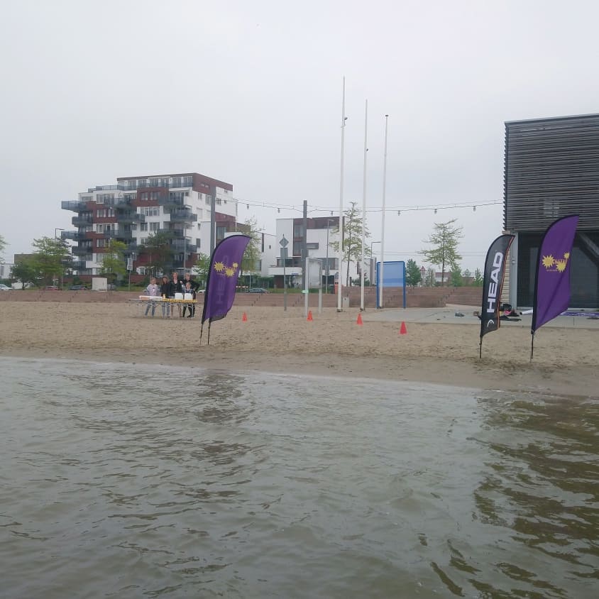trackstarsnl's tweet photo. Succesvolle #swimrun vandaag rondom de #zevenhuizerplas
Volgende week bij #optisport #alexanderhof
#swimrun #zwemloop #zwemmen #hardlopen #verzorgingsport #triathlon #duathlon #rotterdam @010Sports @triathlonNL https://t.co/pde4jRMlGi