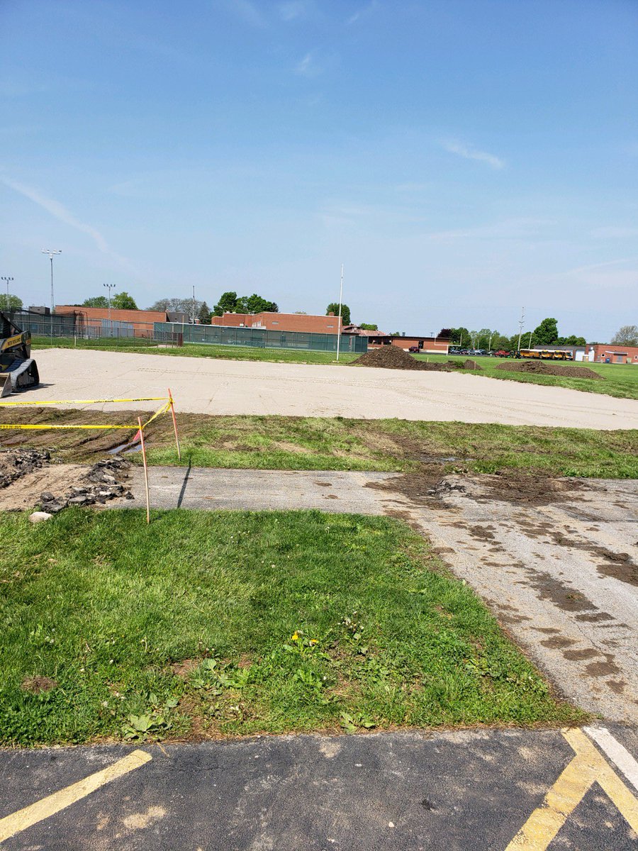 Stone_Slam's tweet photo. @OhioBuckets @perkinspirates More progress!  Ready for asphalt next week!
#StoneSlam2k19 https://t.co/6GyFgjwmsa