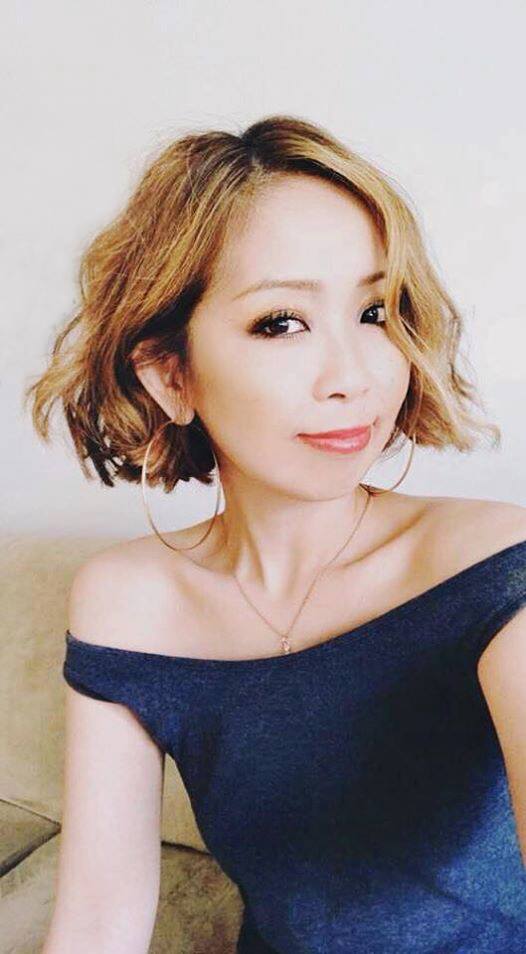 Hi everyone! I just set up my Twitter! I'll be sharing lots of BTS, promotions, sneak peeks etc. Make sure to follow me :)  #myfirstTweet #yumimphotography