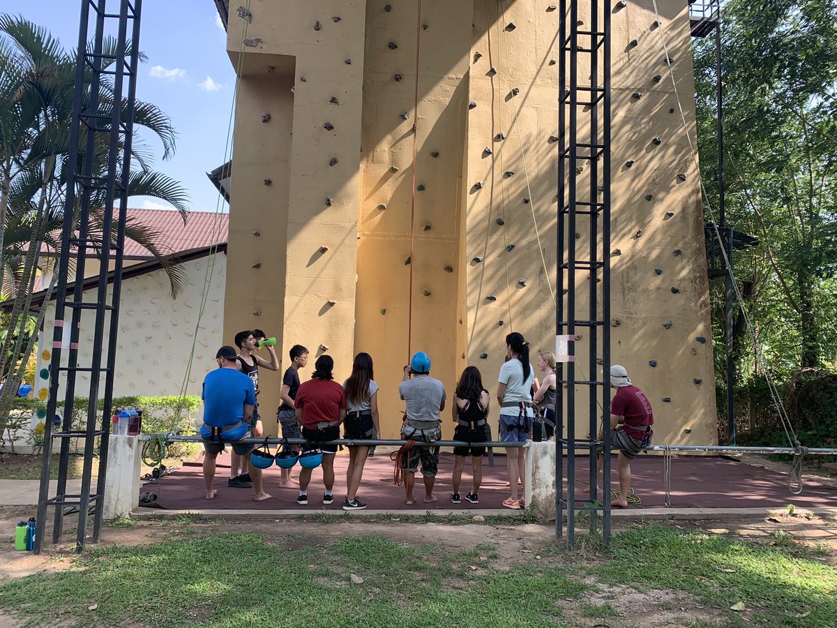 bernsteingex's tweet photo. Wow. The past couple days have been extroardinary. Hard work, conquering fears, and getting the chance of a life time to meet, play with, work with and learn from impoverished and orphaned children. #mulgravethailand 🌏❤️🇹🇭 https://t.co/OitiS4Wxsm