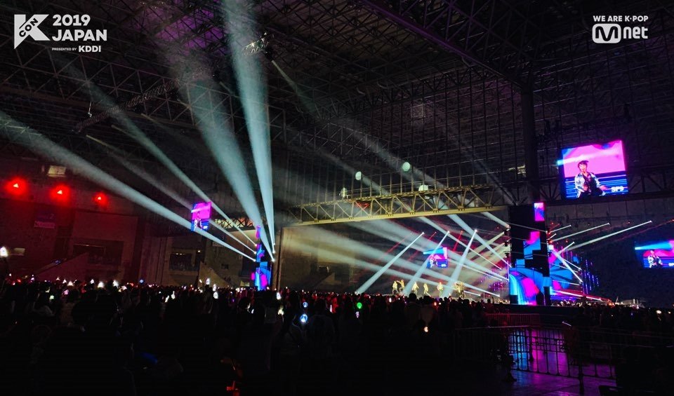 KCON_official's tweet photo. [#KCON2019JAPAN] Sayonara! 
KCONers, did you have a blast? Thank you so much for making #5thKCONJP happen! And let's go over our precious memories with upcoming #KCONJAPAN contents!

#LETSKCON #KCON https://t.co/lGDXIfUdFt