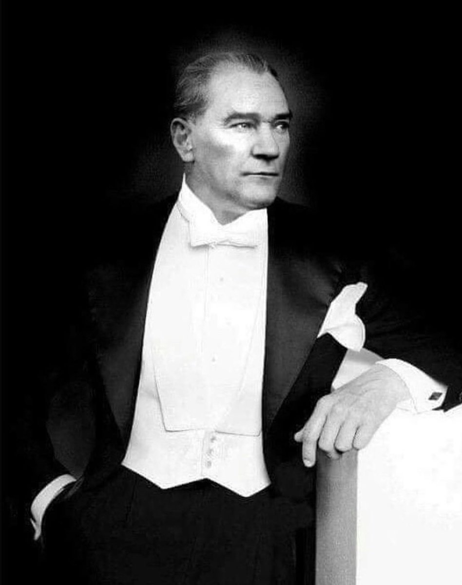 PlusBizcomtr's tweet photo. #19Mayıs Atatürk’ü Anma, Gençlik ve Spor Bayramımız kutlu olsun. https://t.co/PUxLdtHBwJ