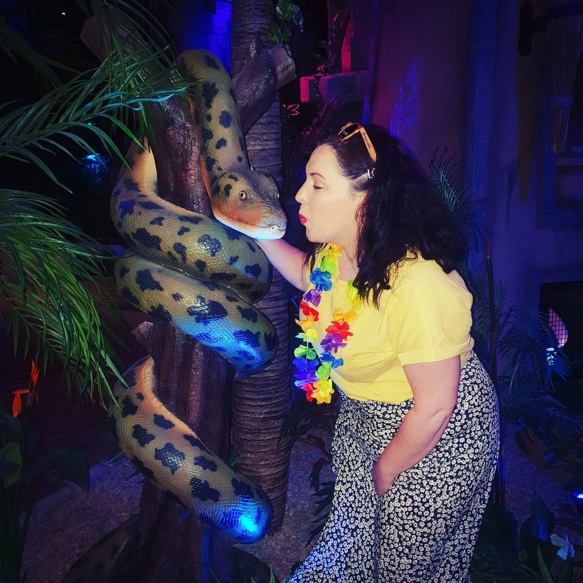 edooris's tweet photo. All work and no play makes Emer D a dull girl! After a busy week in the office and @balmoralshow it was good to get along to @lostcitybelfast for a #sundayfunday today!
Pizza, cocktails, mini golf and snakes kisses are the perfect combination for a very fun #nibloggerbrunch! https://t.co/wtNNs8aEzI