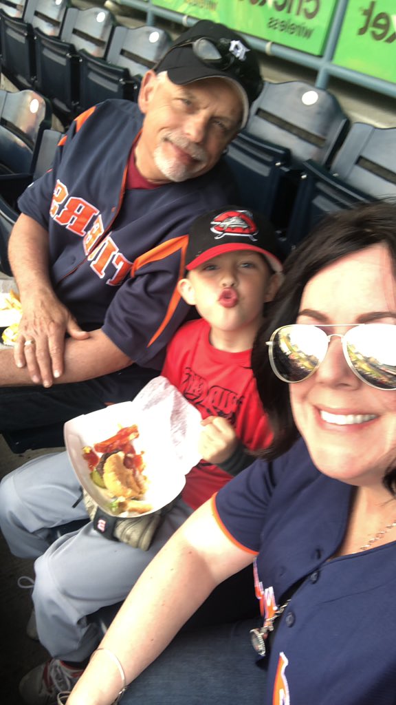 ClanMcClain77's tweet photo. We don't do big vacations. We do little, impactful weekends "McClain Style"! #WeWinGames @MotCityComicCon @MudHens "Life moves pretty fast. If you don't stop and look around once in a while, you could miss it!" https://t.co/7v9u9STBMO