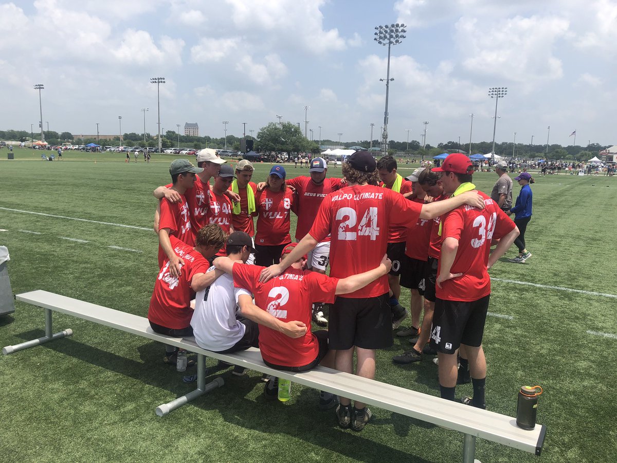 ValpoUltimate's tweet photo. Just in: WE TIED FOR TENTH! Heck of a showing for a 16 seed 😉

Thank you so much to all who made our inaugural appearance at Nationals possible! Such an amazing community. #OneValpo

@ValpoRecSports @ValpoAlumni https://t.co/Yb3zklDnuE