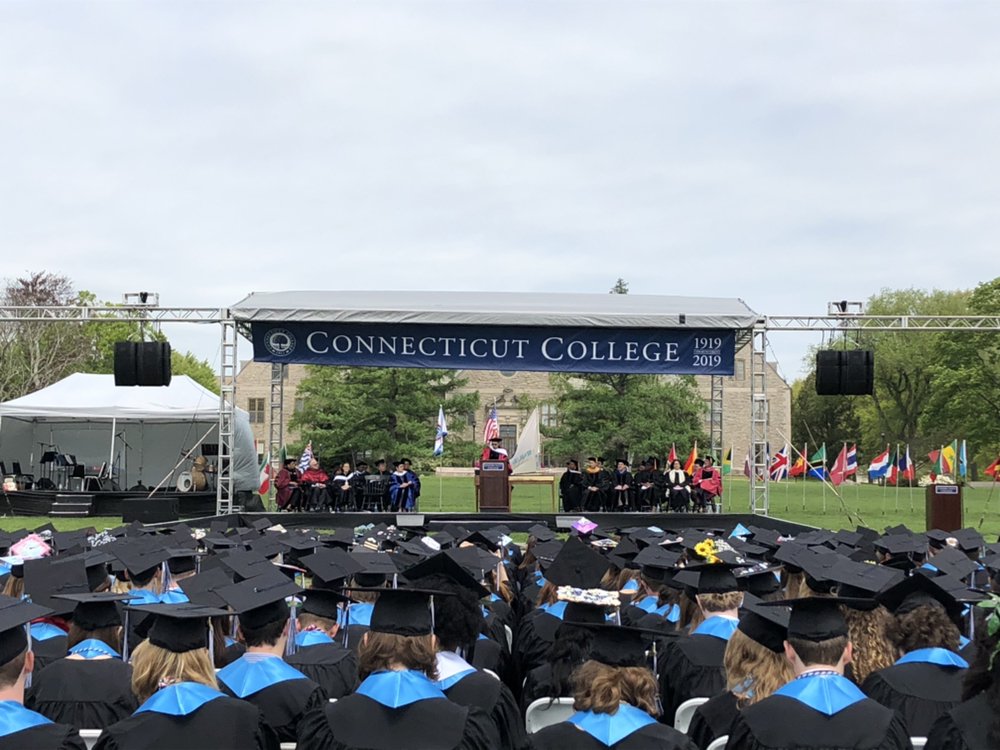 ConnCollege's tweet photo. It's been a good four years. 🐪🎓💙#ConnColl2019  #Commencement https://t.co/xiVdl6Pt80