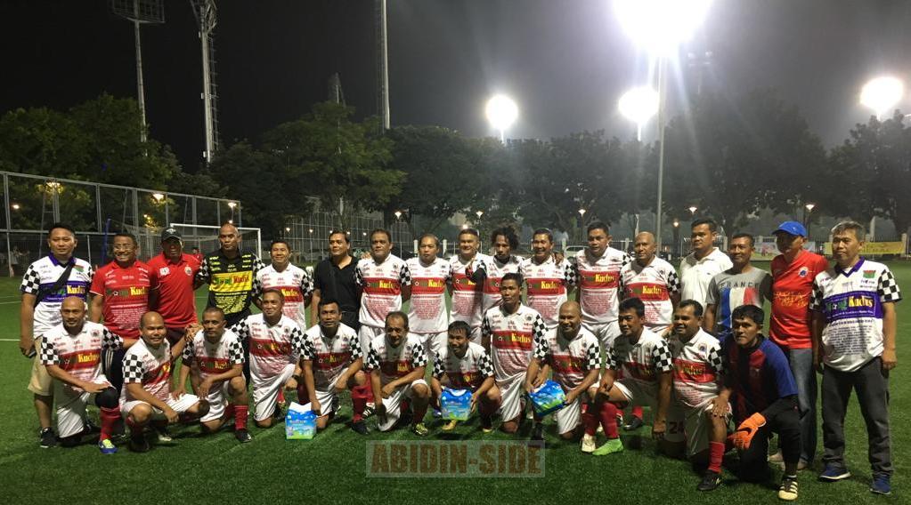Persija Old Star juara National Senior League 2019 setelah mengalahkan Persitara Old Star dengan skor 4-1, di Lap. C GBK, Minggu (20/5/2019) malam. Gol Persija dicetak oleh Rochi Putiray (2 Gol), Widodo C. Putro, dan Francis Wewengkang. Gol balasan Persitara dicetak Djois Eivert
