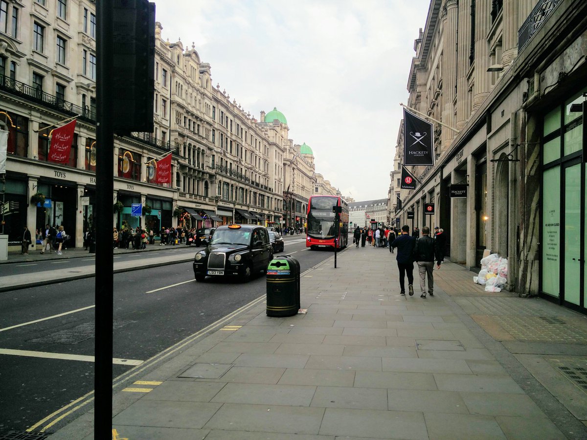 breathe_sal's tweet photo. Just touched down in London town https://t.co/80IzSlU5nB