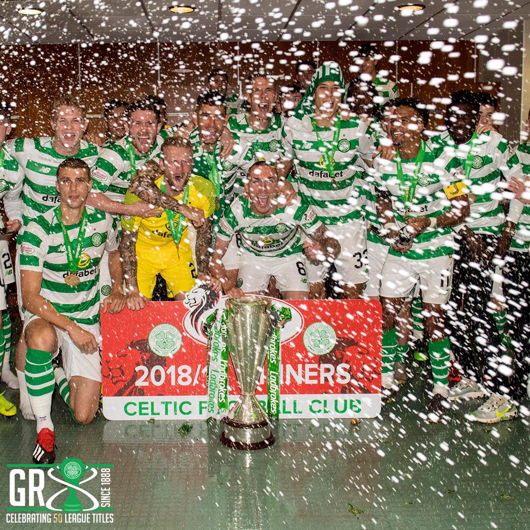 CelticFC's tweet photo. Champions again! OLE! OLE! 🏆8️⃣

#GR8since1888 https://t.co/K7ONQszbuv