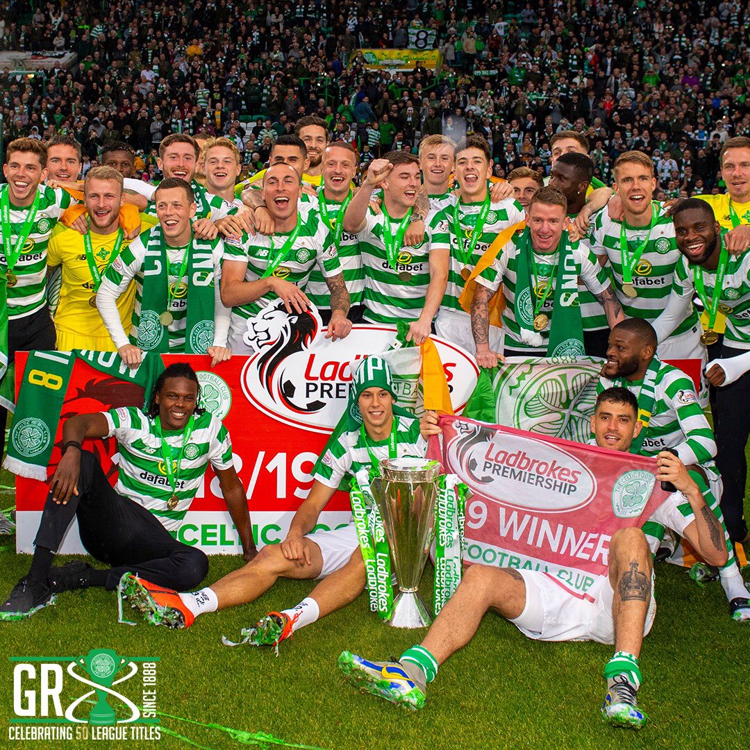 CelticFC's tweet photo. Champions again! OLE! OLE! 🏆8️⃣

#GR8since1888 https://t.co/K7ONQszbuv