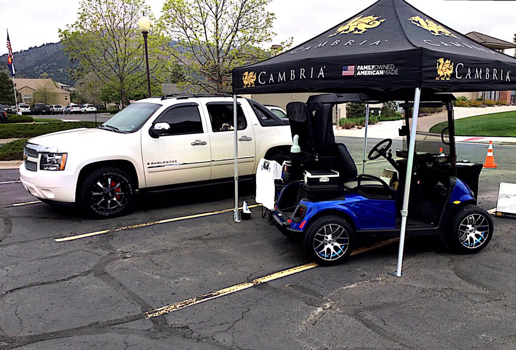 HDIMikeCoad's tweet photo. Red Rocks Country Club Car Show with HDI!! https://t.co/vfS5ddqQUy