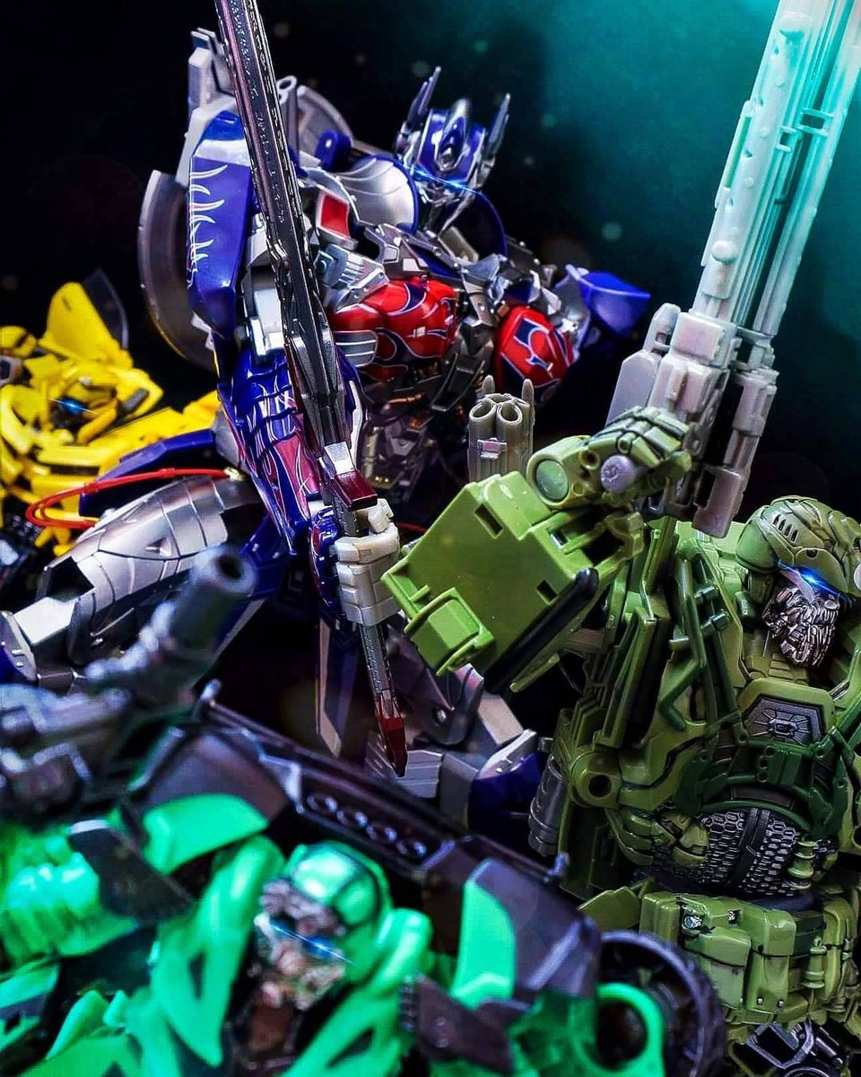 SixoTF's tweet image. V. sad to hear about @TcrackerGenmon today. Though we interacted online, I can't say I knew him well personally, so it feels apt to focus on the impressive photos we in the TF community enjoyed so much. Here're some of my faves - please feel free to share your own. #RIPTC