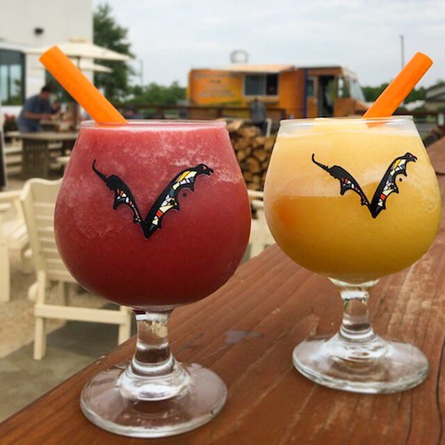 FlyingDog's tweet photo. “We’re gonna need bigger straws.”
Raspberry and Mango #Hopsicles made from our Disobedient fruited sours. #disobedientbeer #beerslushie https://t.co/WpH5kmDmDz