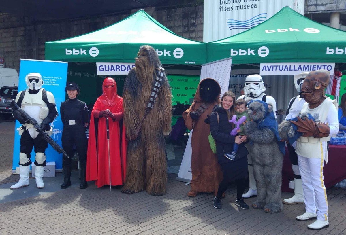 501stSPD's tweet photo. TR-17071 on troop Zumba for Cystic Fibrosis on May 11th 2019.

📸: Merche García

#SovereignProtectors
#NorthWallSquad
#SpanishGarrison
#501stLegion
#RLSpanishBase
#BadGuysDoingGood https://t.co/riPAD9QtbT