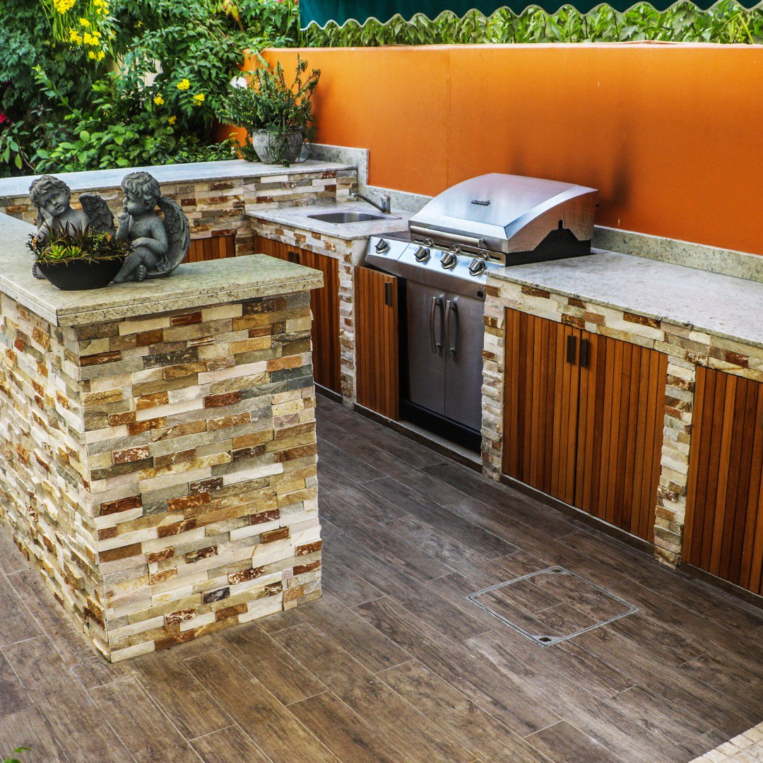 MilestoneDubai's tweet image. Whether you seek a #multileveldeck, #playground, #outdoorkitchen, #waterfeature, or simply a small, designated #outdoorspace to call your own, our #landscapedesigners will work with you to bring your vision to life.💎💪🥰
Book a #freeconsultation👉bit.ly/2QgZltW