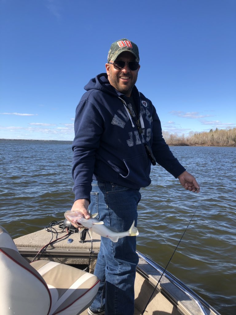 DTimchishen's tweet photo. Managed to sneak out for some #walleye yesterday evening. Couldn’t fish the usual spot with the NE wind making 3-4’ rollers but did manage to get a few. #fncold https://t.co/AbtsyZNbKF