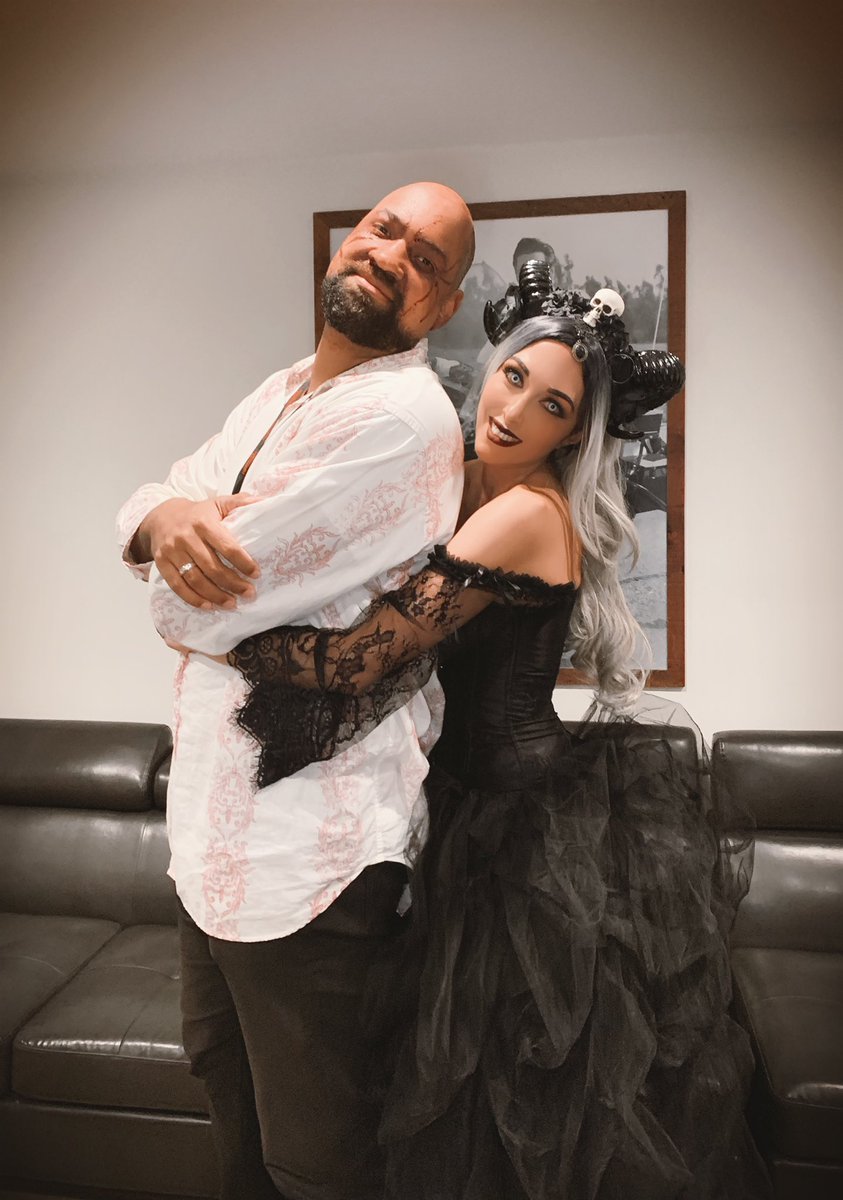 nouralogical's tweet photo. Recreate last year’s #SoMEDnD bts photo but make it prom night. @BDaveWalters can be inside spoon. #DnDLive2019 https://t.co/zZGxHtdmSM
