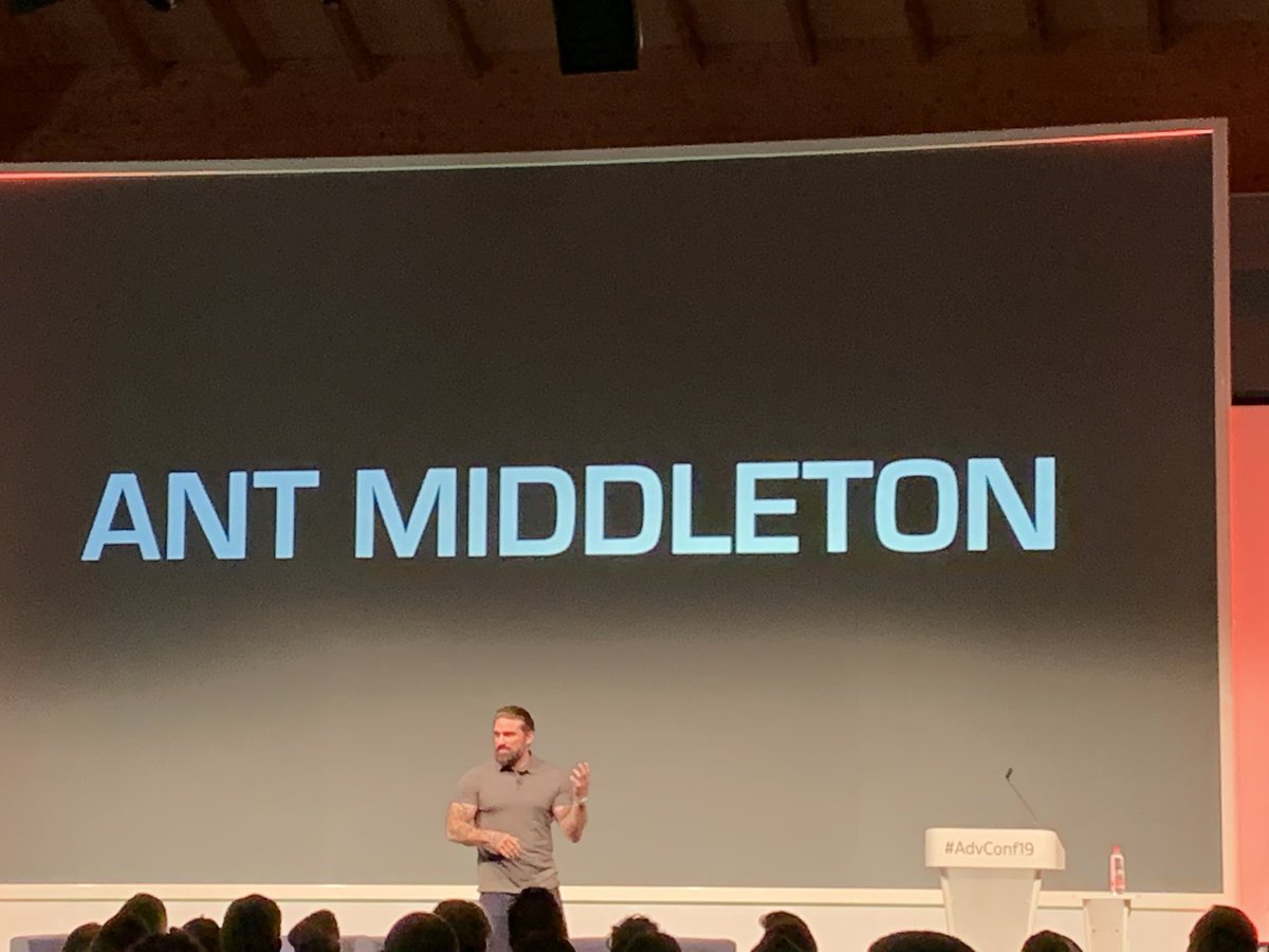 Emmanuelle_RSJ's tweet photo. Just had the best speech ever by @antmiddleton on Team work, fear, motivation. Bravo 👏👏 https://t.co/2DWLfwda7H