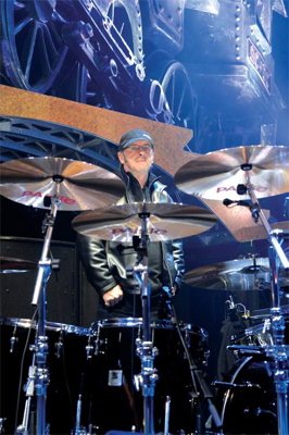 Happy birthday to AC/DC\s Phil Rudd! 5 